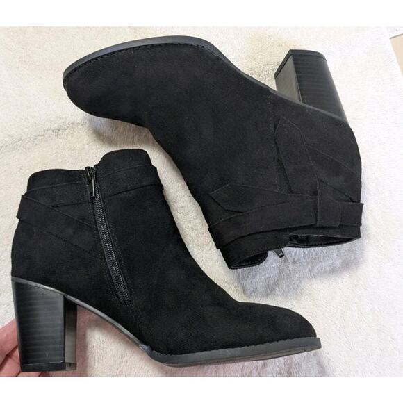 ZBY Womens Black Faux Suede Zip Ankle Boots Size 7.5 - Picture 4 of 9